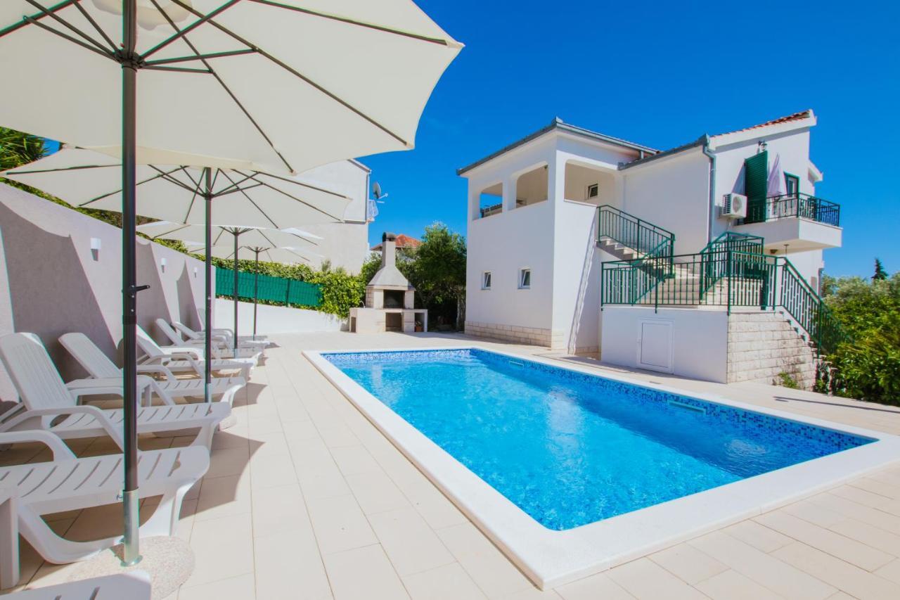 Apartment M6 Seget Vranjica Exterior foto